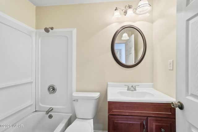 2425 Windsor Drive, Lima, OH 45805