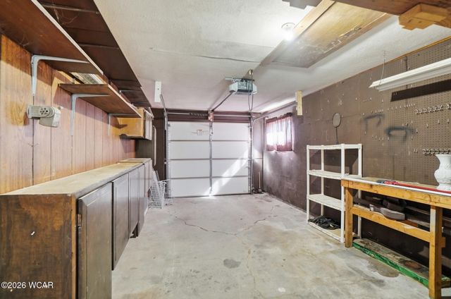 2425 Windsor Drive, Lima, OH 45805