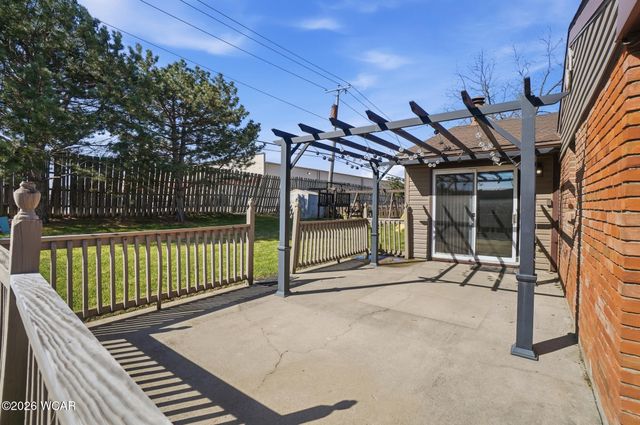 2425 Windsor Drive, Lima, OH 45805