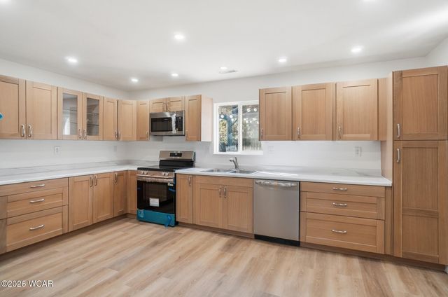 2425 Windsor Drive, Lima, OH 45805