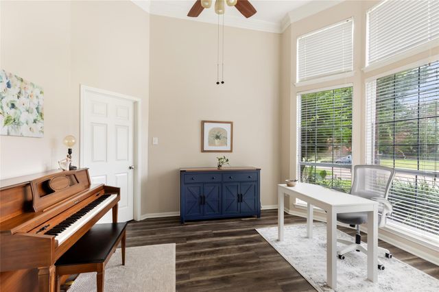 3526 Whispering Brook Drive, Kingwood, TX 77345