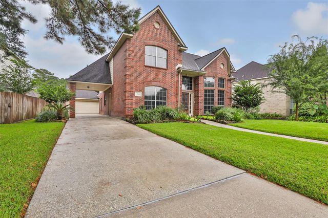 3526 Whispering Brook Drive, Kingwood, TX 77345