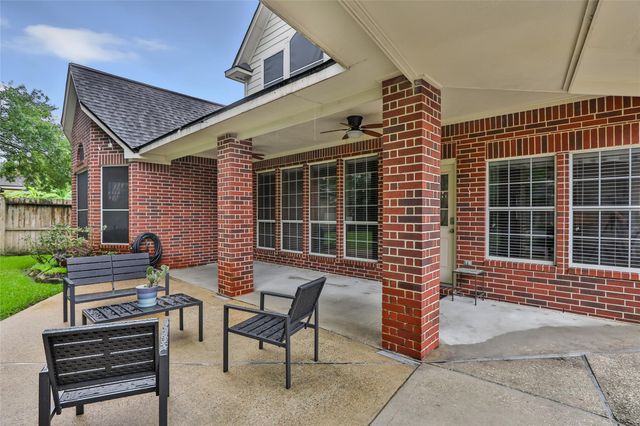 3526 Whispering Brook Drive, Kingwood, TX 77345