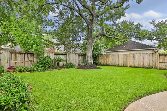 3526 Whispering Brook Drive, Kingwood, TX 77345