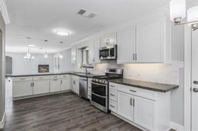 1539 Maux Drive, Houston, TX 77043