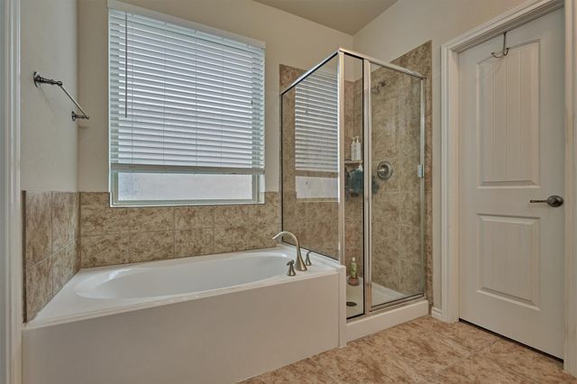 1726 Thornhollow Drive, Houston, TX 77014