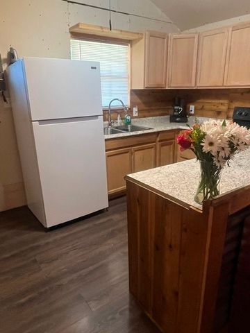 10755 Lakeside Drive, Kemp, TX 75143
