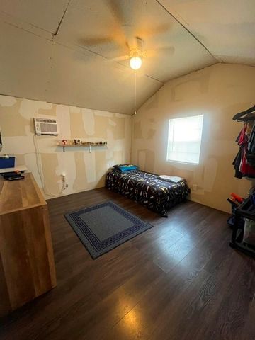 10755 Lakeside Drive, Kemp, TX 75143