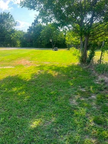10755 Lakeside Drive, Kemp, TX 75143