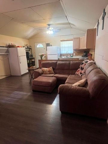 10755 Lakeside Drive, Kemp, TX 75143