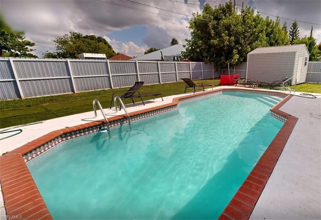 129 E Lake DR, LEHIGH ACRES, FL 33936 — photo 3