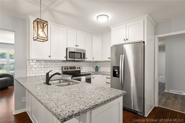 1529 Nole Drive, Jeffersonville, IN 47130