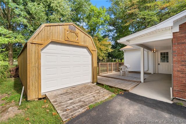 1529 Nole Drive, Jeffersonville, IN 47130