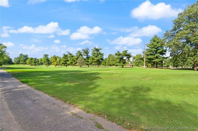 1529 Nole Drive, Jeffersonville, IN 47130