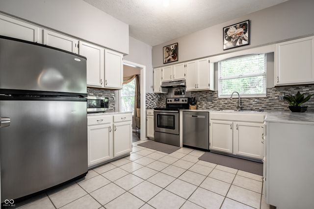 4736 Rocky Knob Lane, Indianapolis, IN 46254