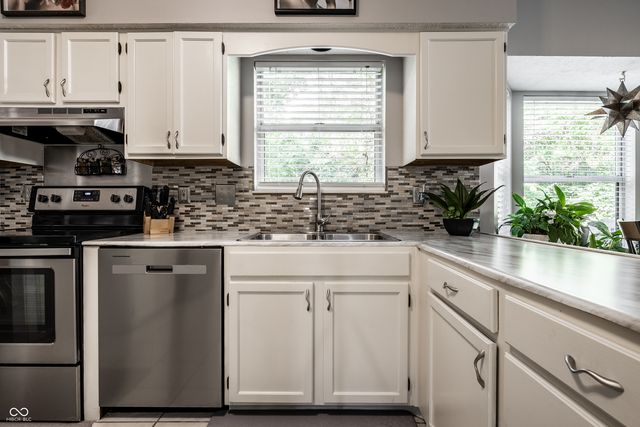 4736 Rocky Knob Lane, Indianapolis, IN 46254