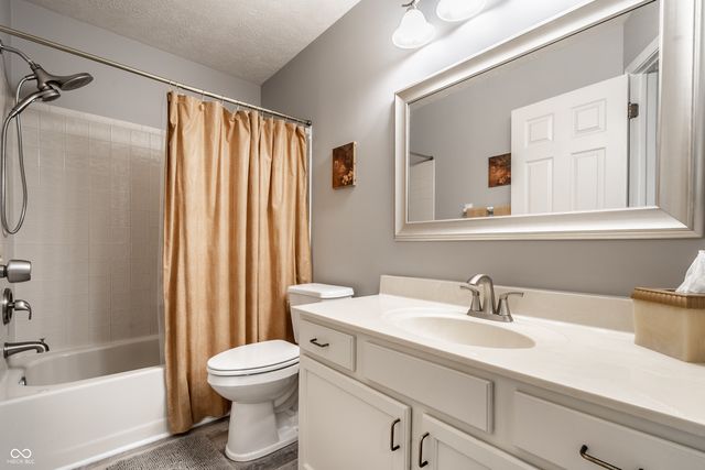 4736 Rocky Knob Lane, Indianapolis, IN 46254