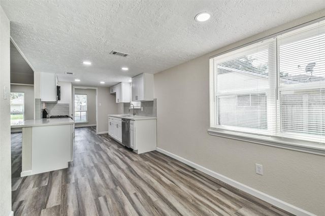 12614 Dermott Drive, Houston, TX 77065