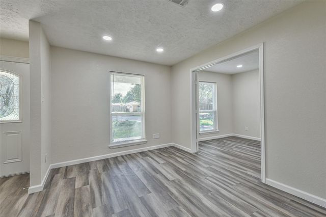 12614 Dermott Drive, Houston, TX 77065