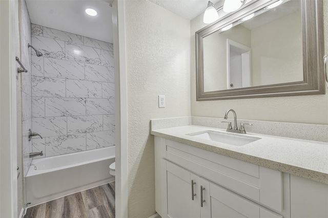 12614 Dermott Drive, Houston, TX 77065