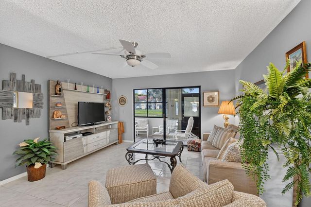 145 Lake Nancy Lane 128, West Palm Beach, FL 33411