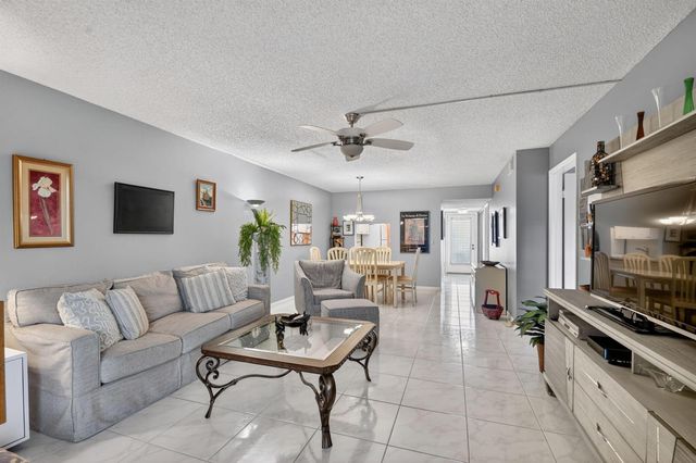 145 Lake Nancy Lane 128, West Palm Beach, FL 33411