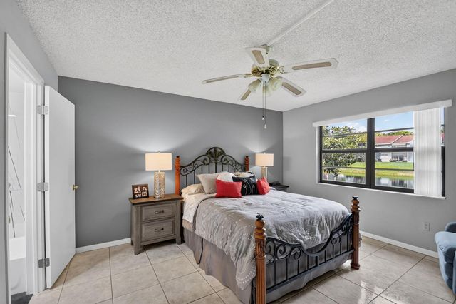 145 Lake Nancy Lane 128, West Palm Beach, FL 33411