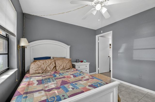 145 Lake Nancy Lane 128, West Palm Beach, FL 33411