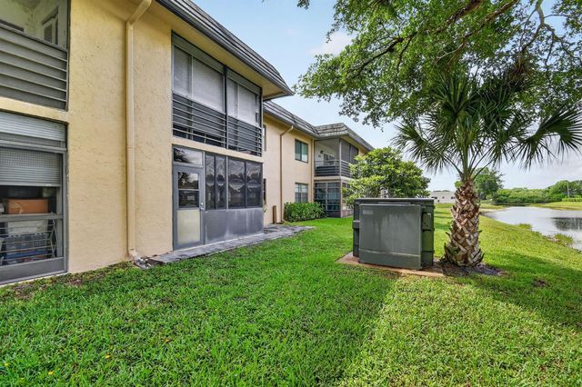 145 Lake Nancy Lane 128, West Palm Beach, FL 33411