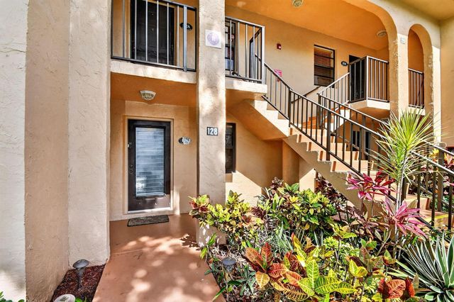 145 Lake Nancy Lane 128, West Palm Beach, FL 33411