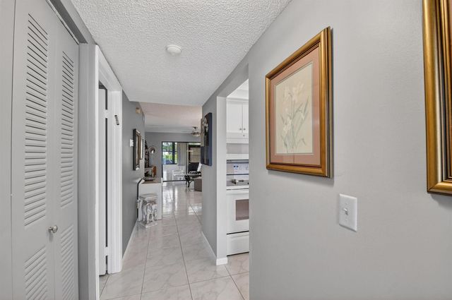 145 Lake Nancy Lane 128, West Palm Beach, FL 33411