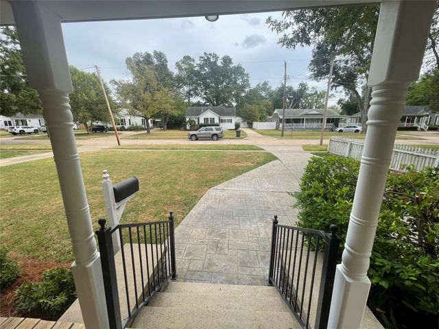242 Preston Avenue, Shreveport, LA 71105