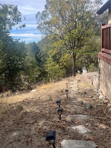 6070 Manzanita Court, Angelus Oaks, CA 92305