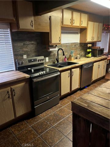 6070 Manzanita Court, Angelus Oaks, CA 92305