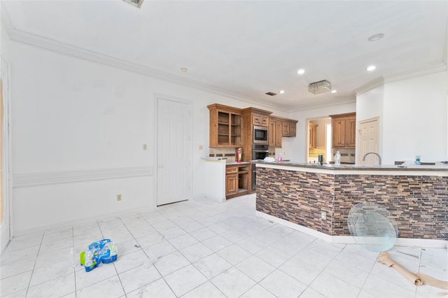 7402 Regency Place, Spring, TX 77379