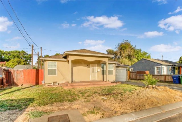 136 Village Road, Modesto, CA 95354