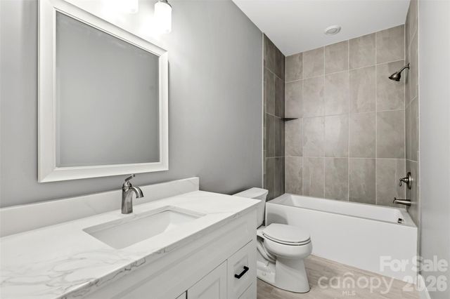 1860 Twin Lakes Road, Rock Hill, SC 29732
