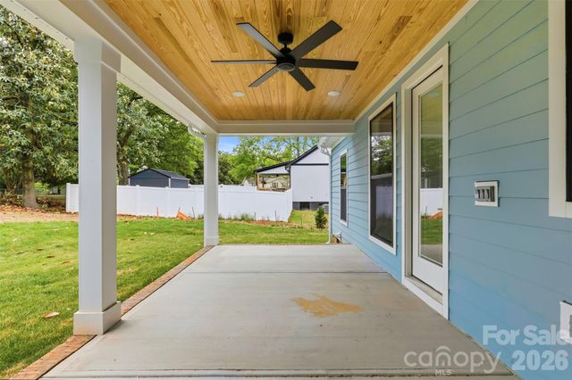 1860 Twin Lakes Road, Rock Hill, SC 29732
