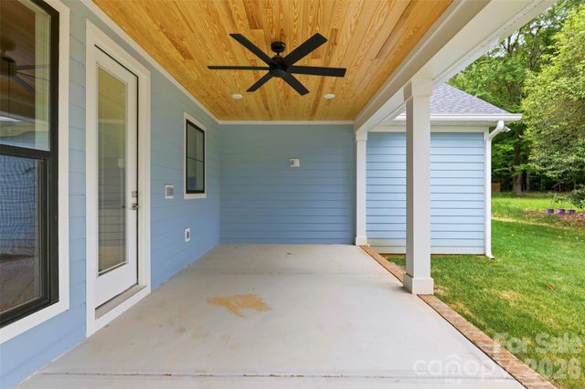 1860 Twin Lakes Road, Rock Hill, SC 29732