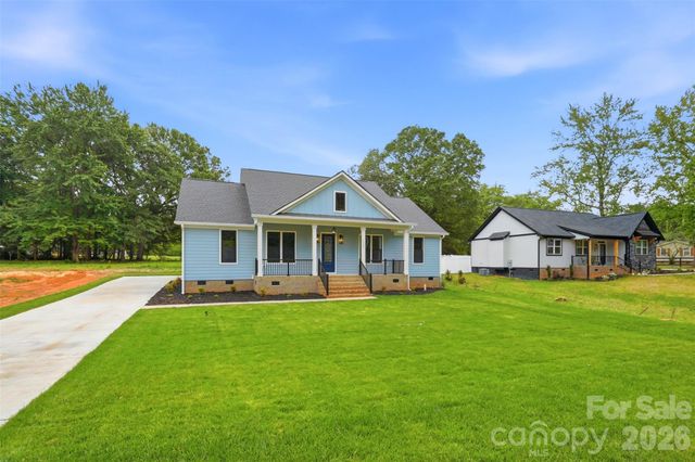 1860 Twin Lakes Road, Rock Hill, SC 29732