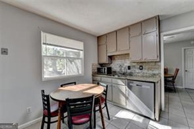 1824 Guardian Way, Lawrenceville, GA 30043