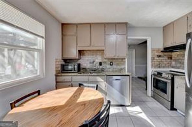 1824 Guardian Way, Lawrenceville, GA 30043