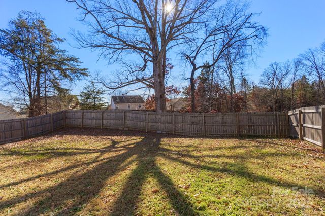 120 Sequoia Forest Drive, Mooresville, NC 28117