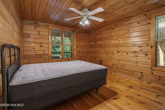 211 Red Oak Forest Lane, Murphy, NC 28906