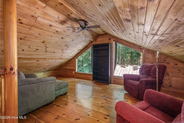 211 Red Oak Forest Lane, Murphy, NC 28906