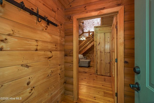 211 Red Oak Forest Lane, Murphy, NC 28906