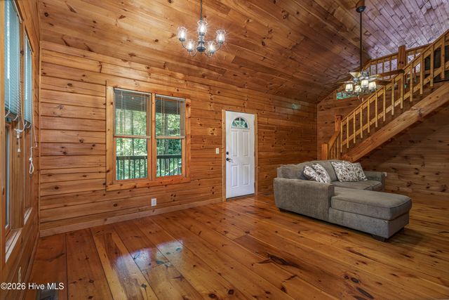 211 Red Oak Forest Lane, Murphy, NC 28906