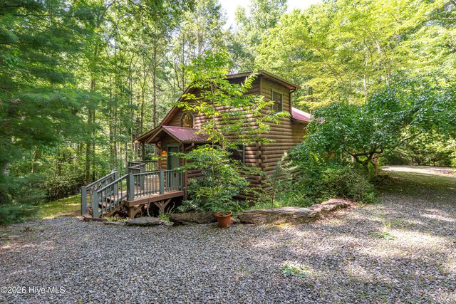 211 Red Oak Forest Lane, Murphy, NC 28906