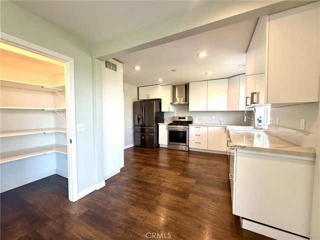 4214 Barrett Road, Los Angeles, CA 90032