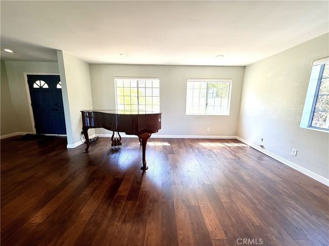 4214 Barrett Road, Los Angeles, CA 90032